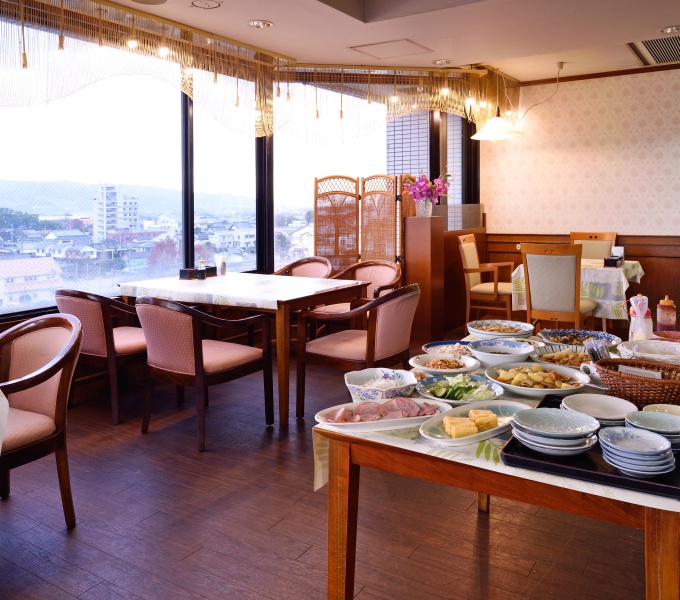 朝食会場